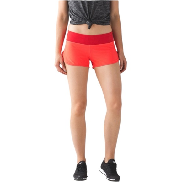 lululemon athletica Pants - Lululemon Speed Short in Flare / True Red Women’s Size 6